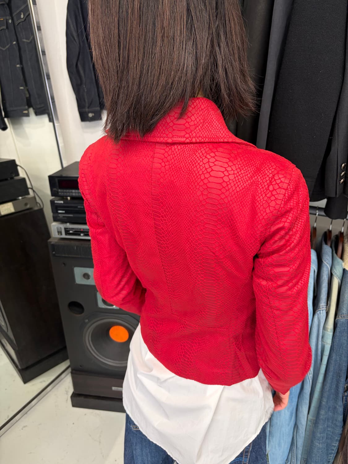 Armani exchange 레드 크롭 자켓 상품이미지3