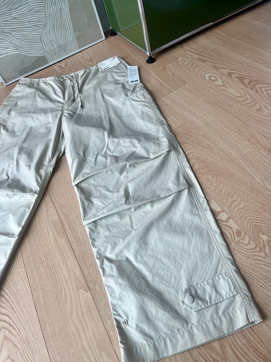 새상품))유니클로 UNIQLO U 파라슈트 팬츠 L84-92cm)사이즈 상품이미지2
