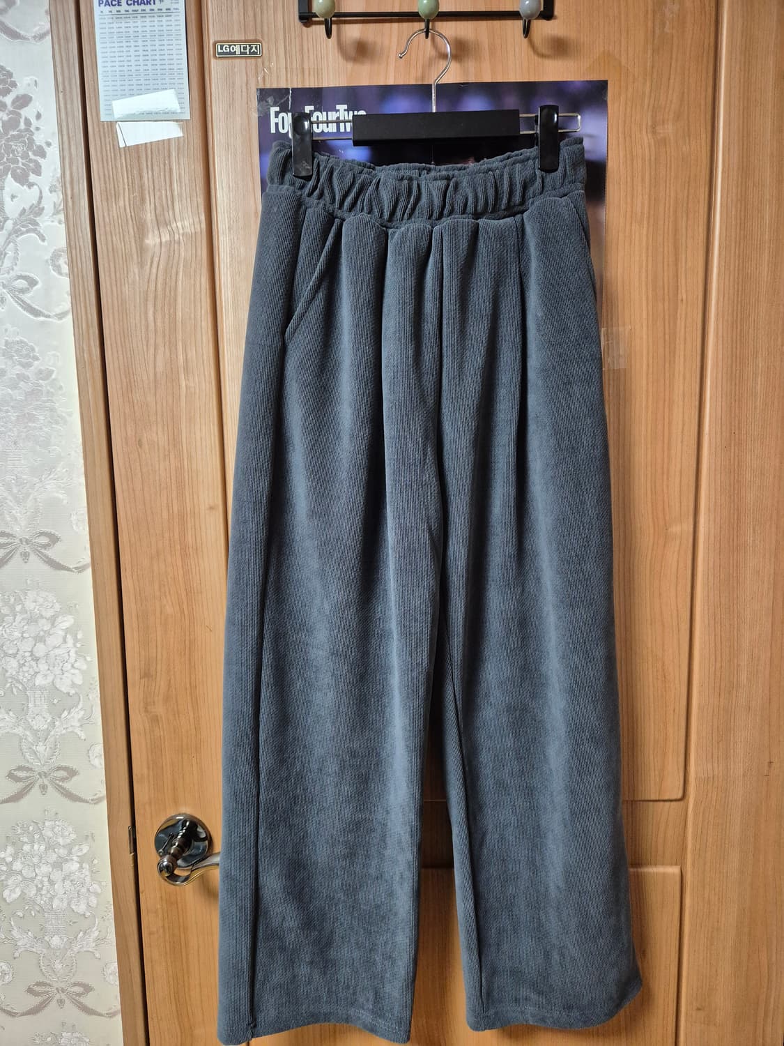 시그니처 코듀로이 원턱 밴딩 팬츠 M 차콜 상품이미지1