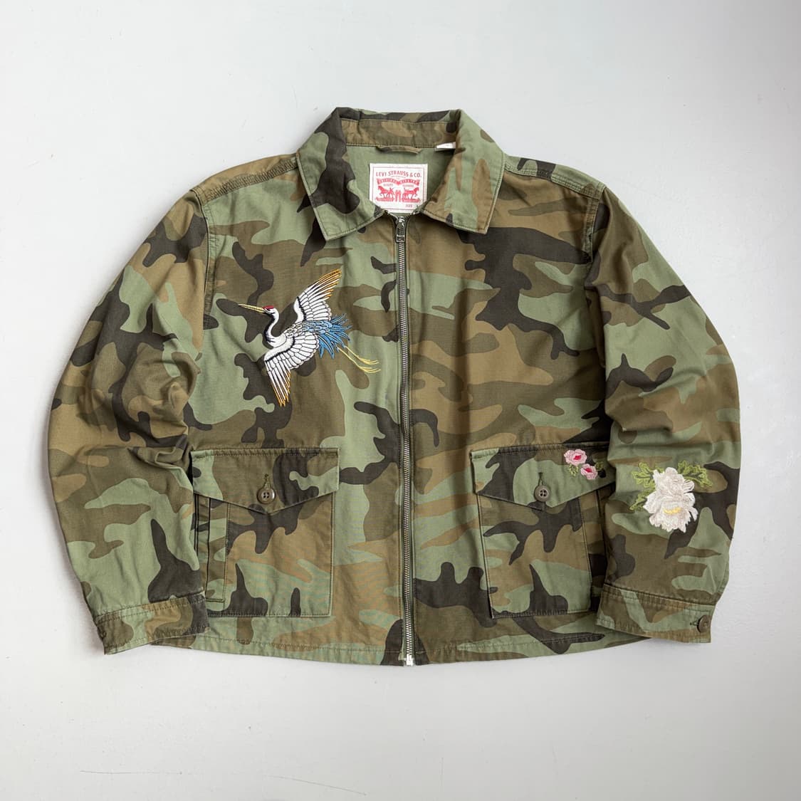 리바이스 카모 자수 워크 집업 자켓 상품이미지2