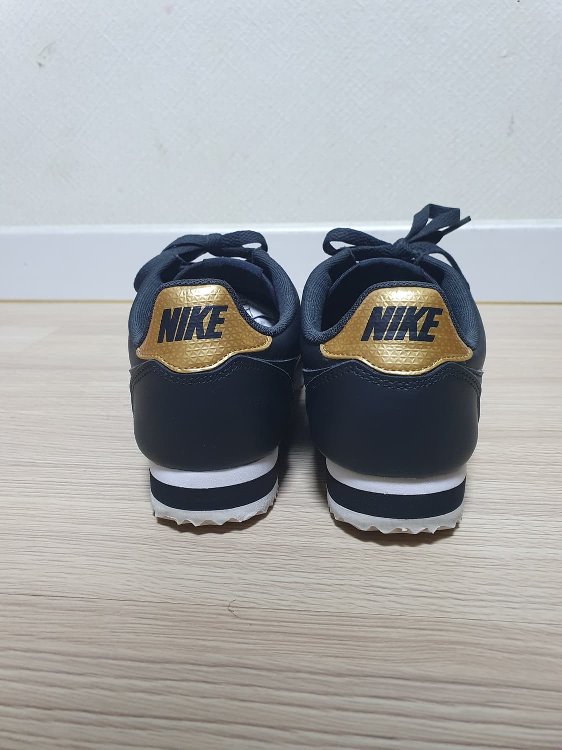 나이키 코르테즈 스니커즈 255 상품이미지5