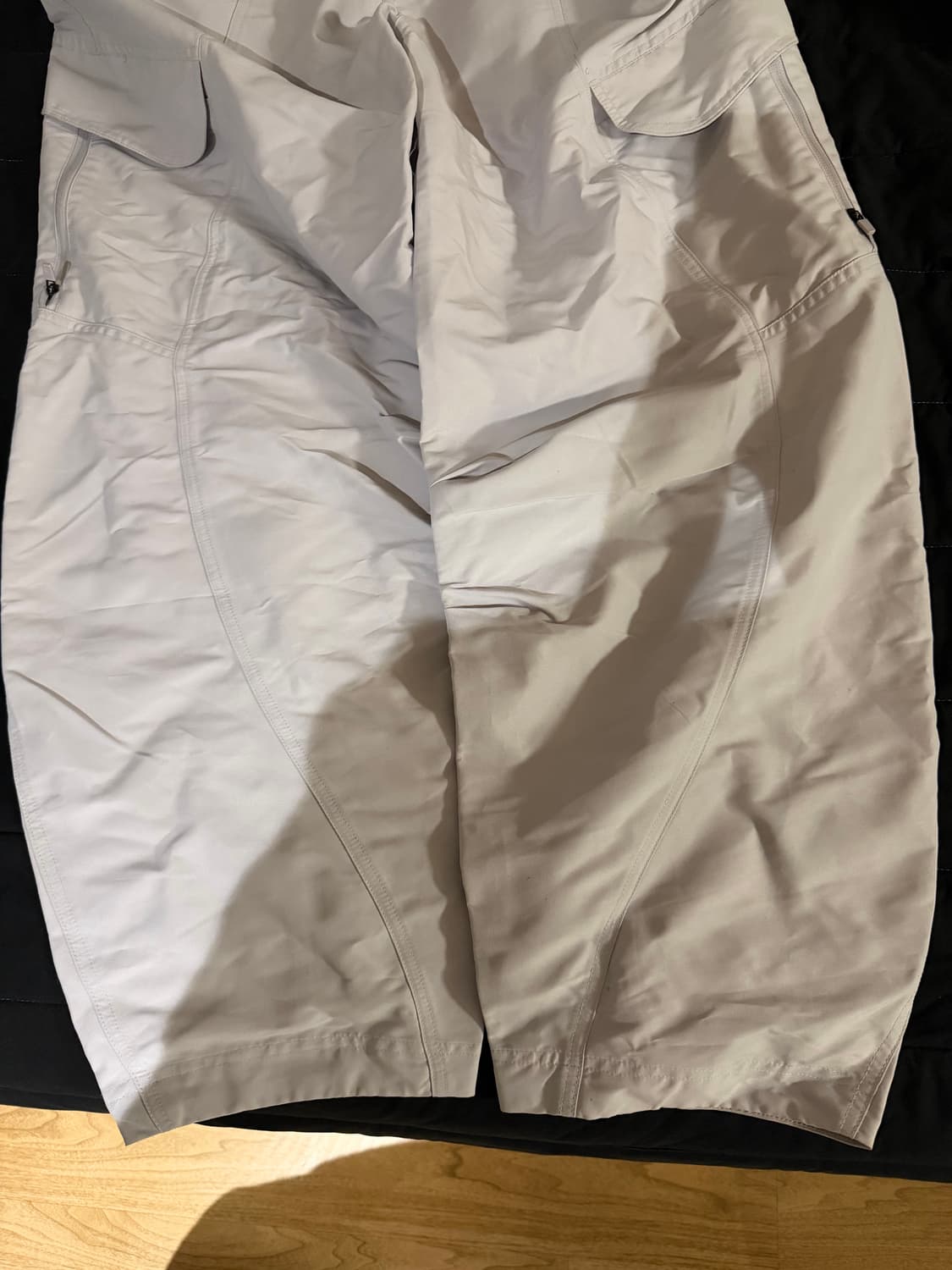 (3) 산산기어 핀턱 카고팬츠 라이트그레이 상품이미지4