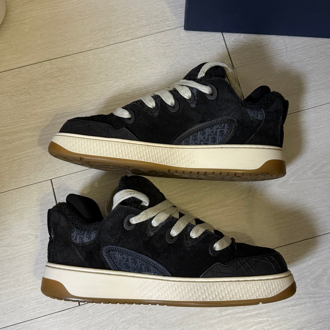 [백화점 구매] 디올 ERL B9s 스케이터 스니커즈 (인보이스⭕️) 상품이미지4