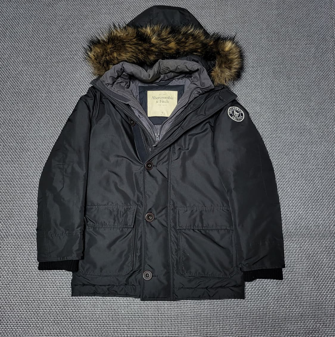 아베크롬비 앤 피치 라쿤 패딩 점퍼 블랙 (S오버) 상품이미지1