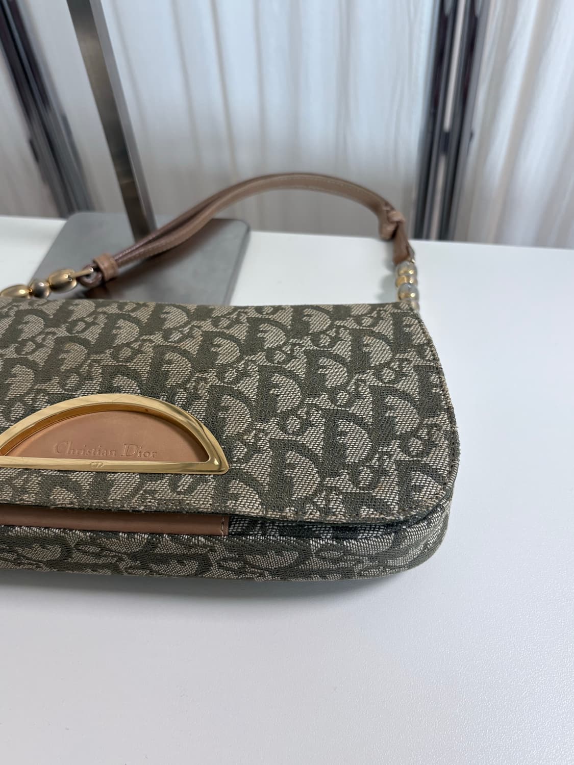 디올 오블리크 카키 마리스 숄더백 상품이미지4