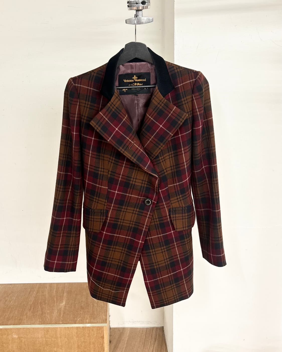 비비안 웨스트우드 버건디 체크 울 블레이저 자켓 상품이미지1