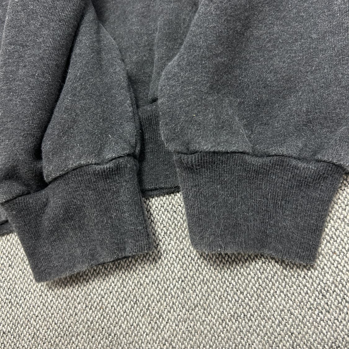 고샤루브친스키 리플렉티브 맨투맨(S) 상품이미지5