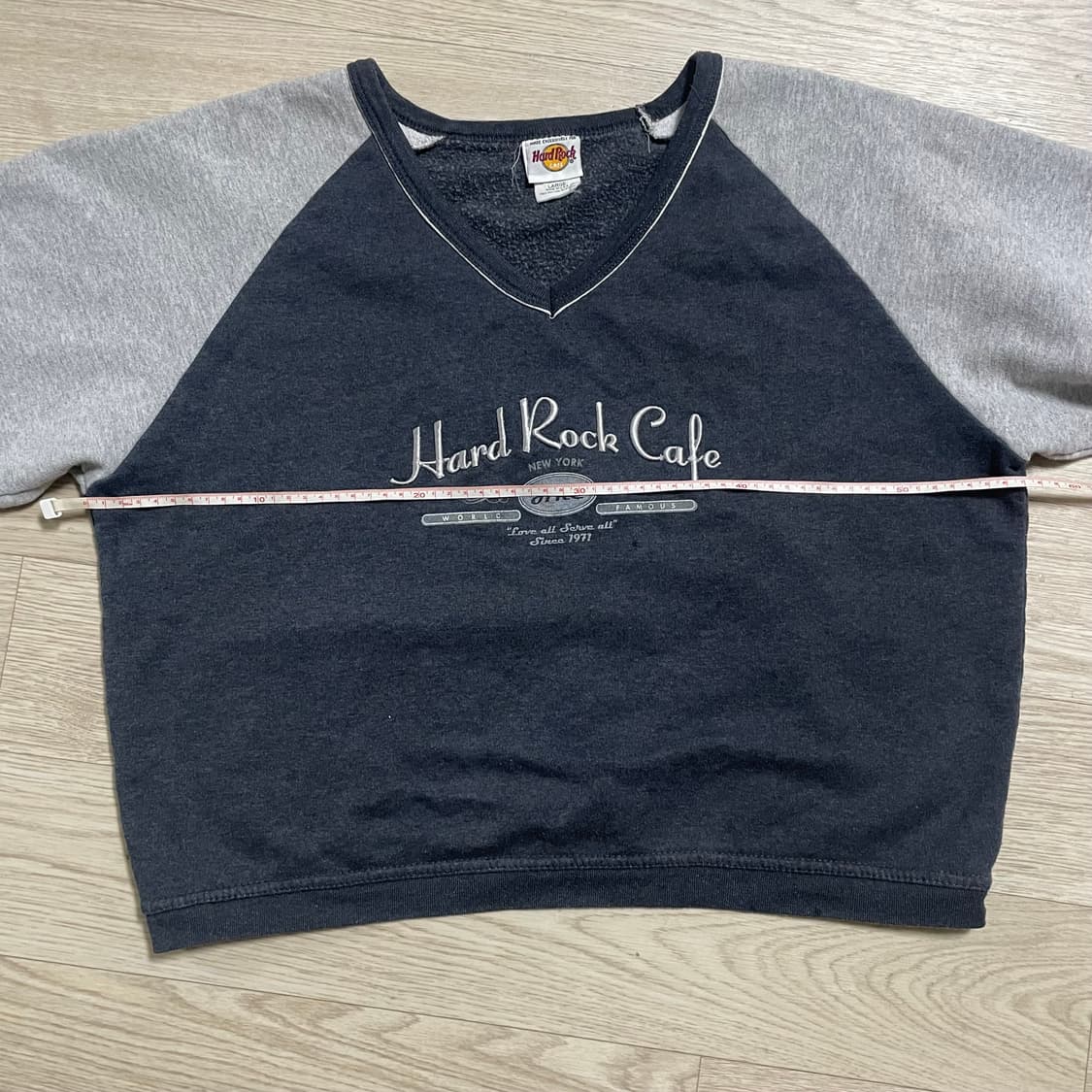 [made in USA] Hard Rock cafe 브이넥 맨투맨 상품이미지9