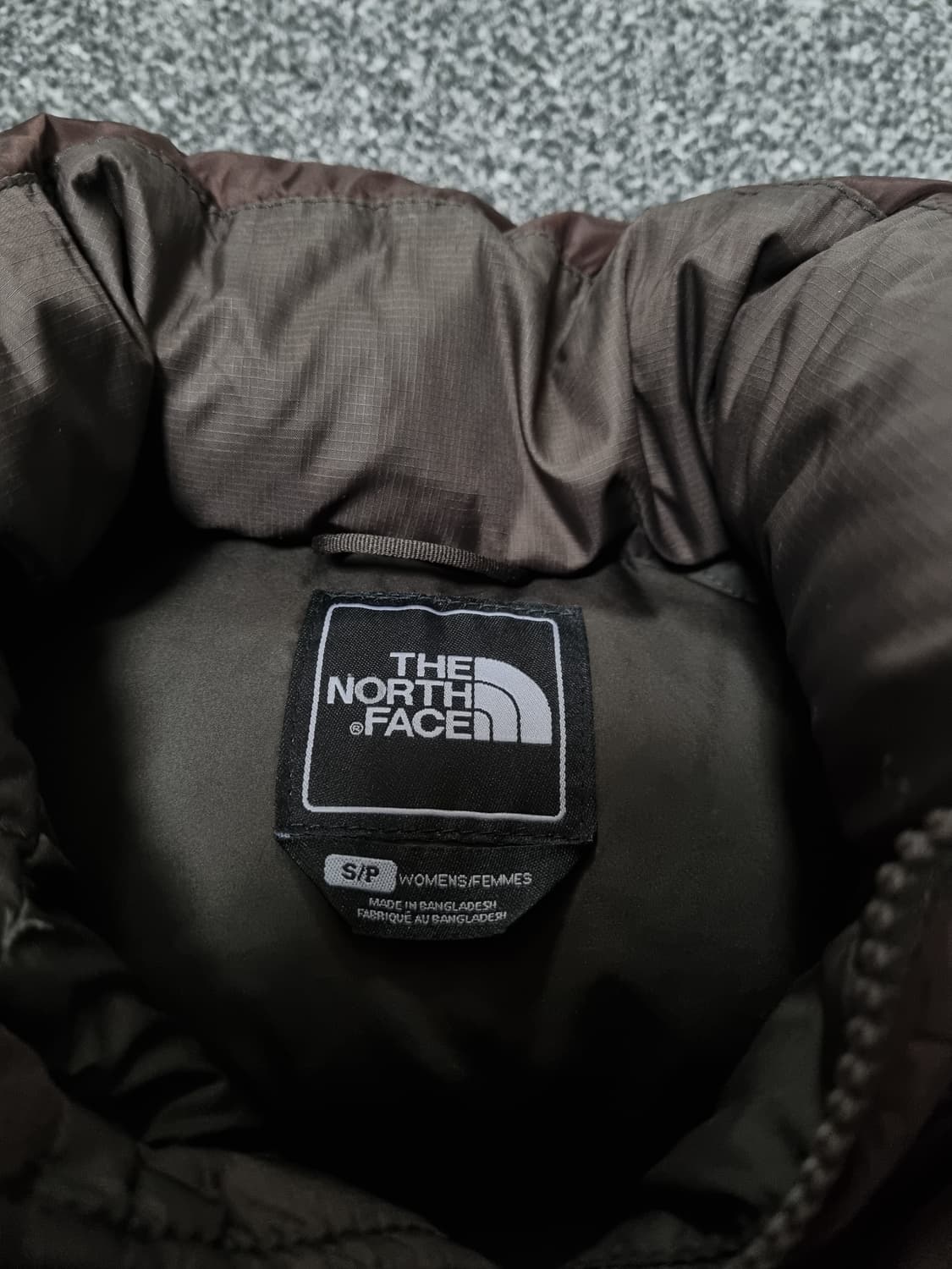 노스페이스 여성 눕시700 패딩 OG 브라운 해외판 S 상품이미지4