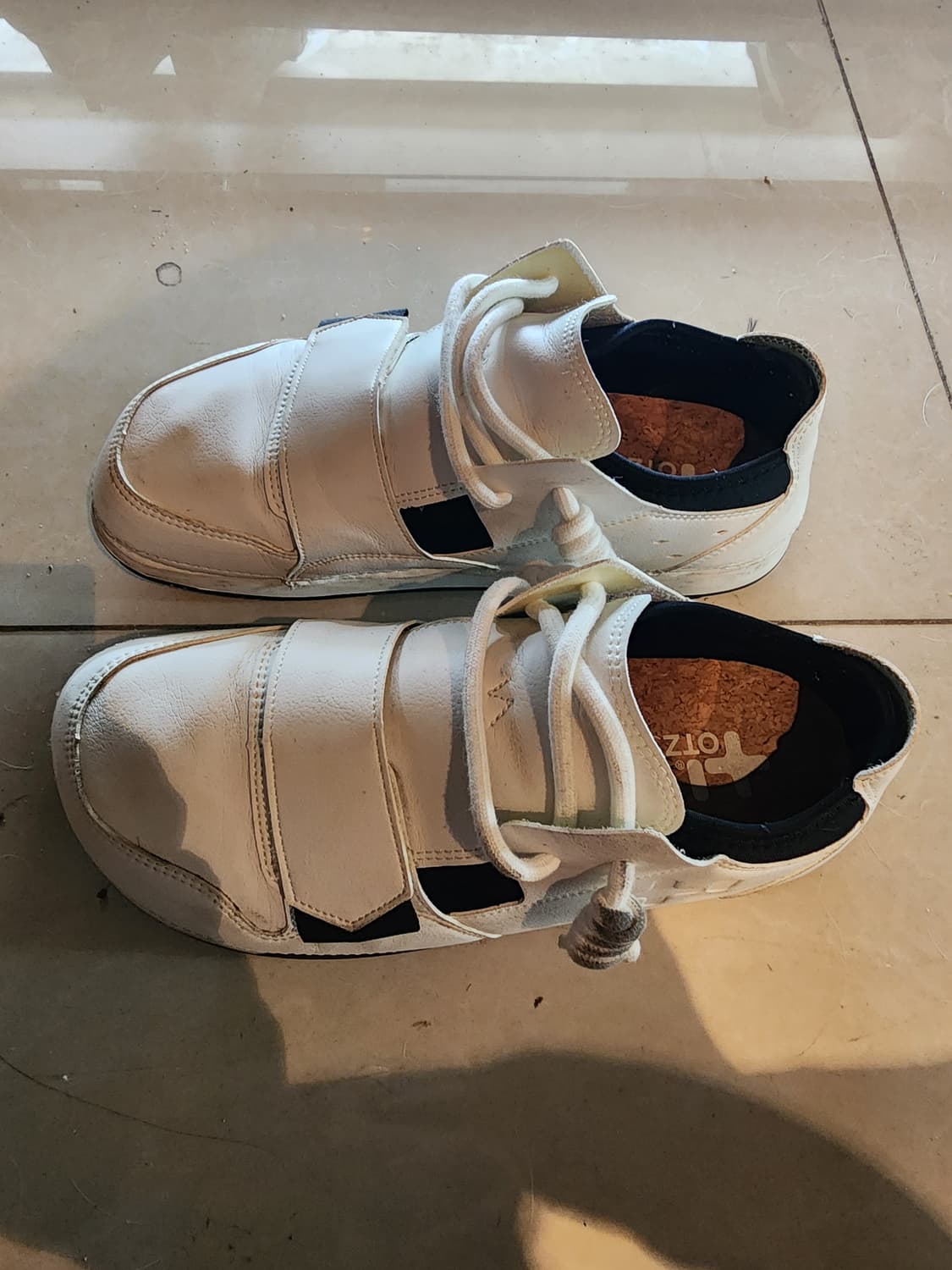 OTZ 오찌 스니커즈 팜. 270mm사이즈 화이트 발편한 운동화 상품이미지1