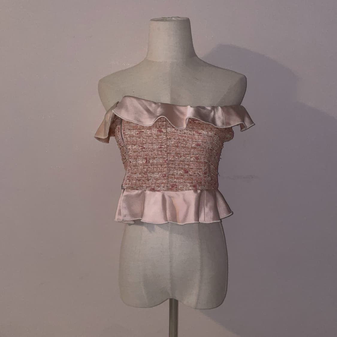 [미윳님착용] 파리지앵바이브 트위드 새틴 튜브탑 상품이미지1