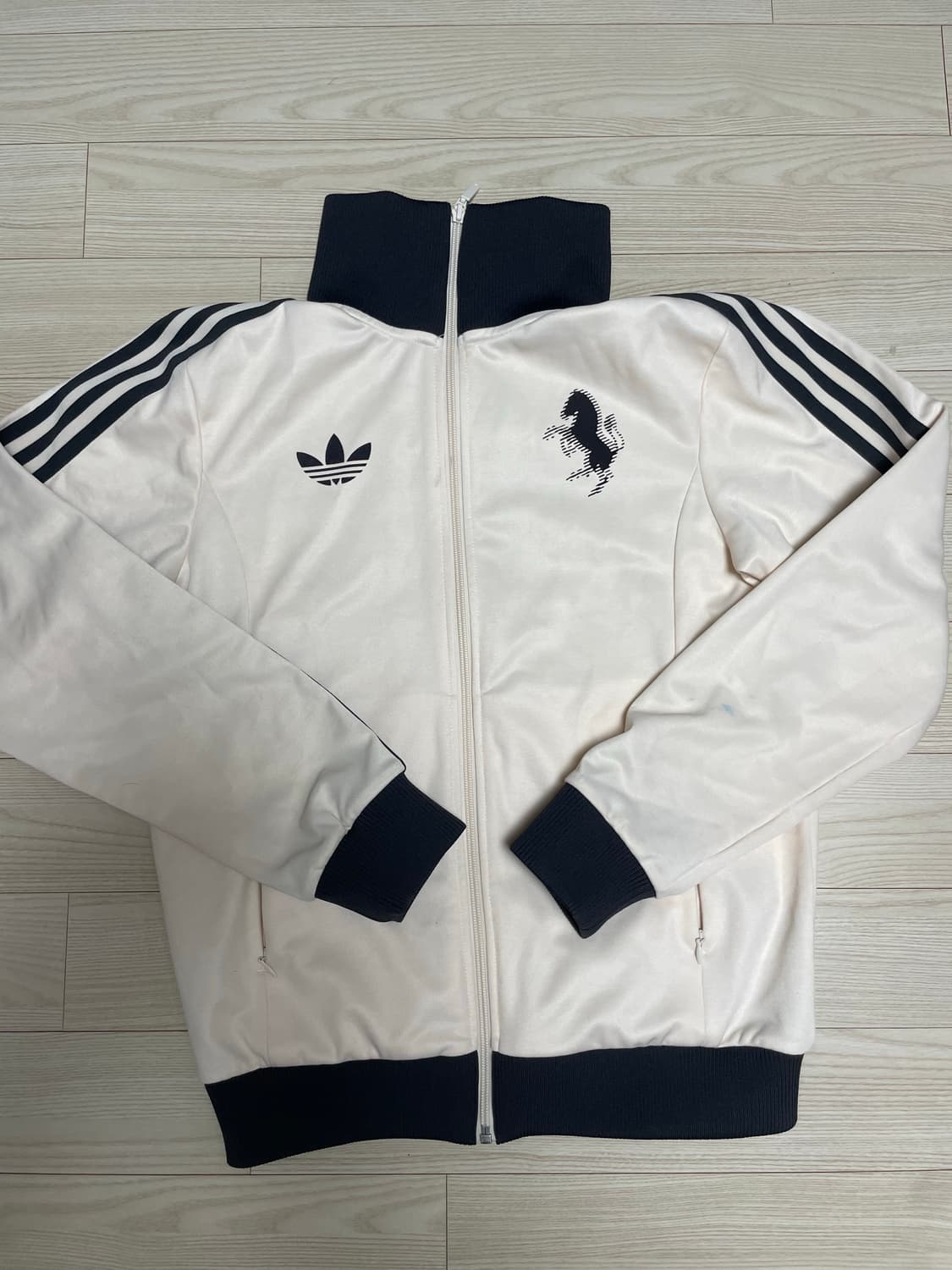 아디다스 유벤투스 트랙탑 상품이미지2