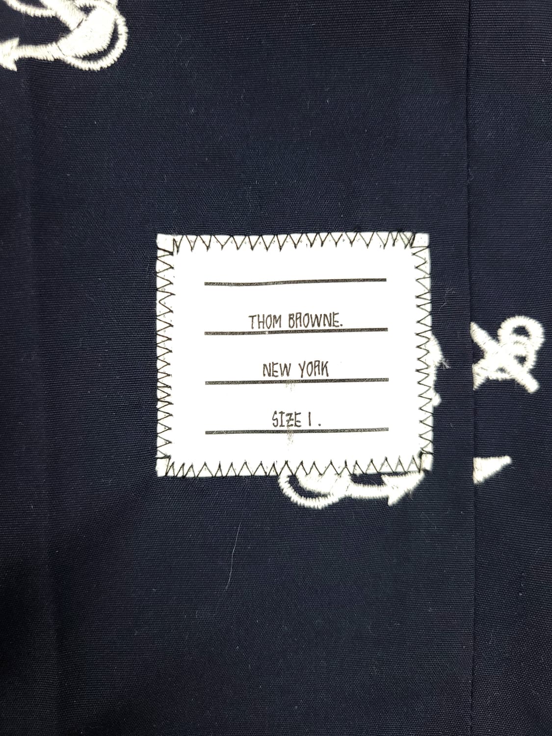 톰브라운 앵커 엠브로이더리 바지 상품이미지3