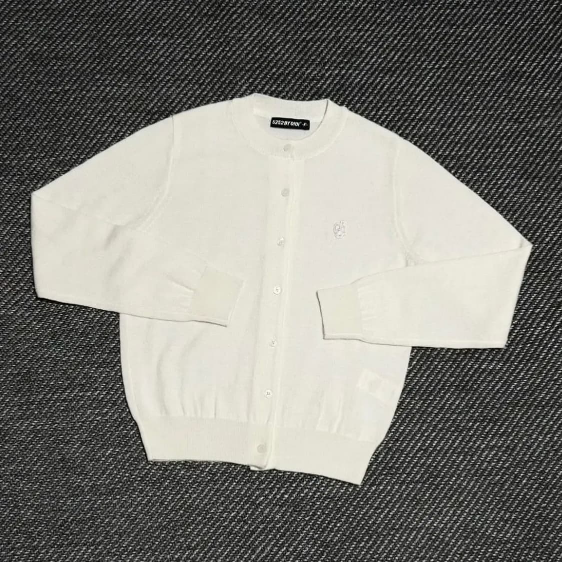 [Free] Oioi 오아이오아이 크림 라운드 니트 가디건 상품이미지2