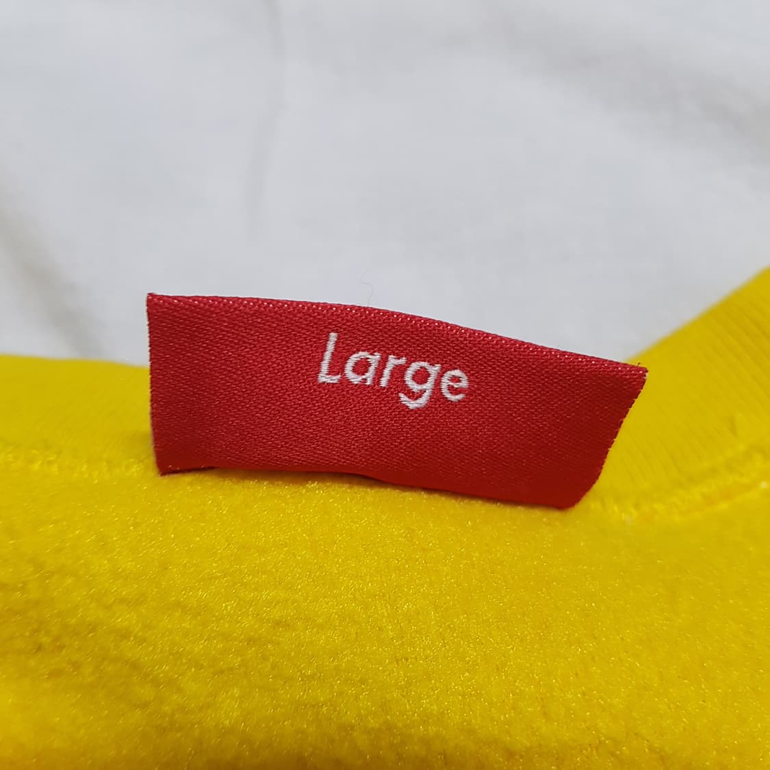 L 슈프림 폴라텍 스몰박스 크루넥 옐로우 맨투맨 상품이미지5