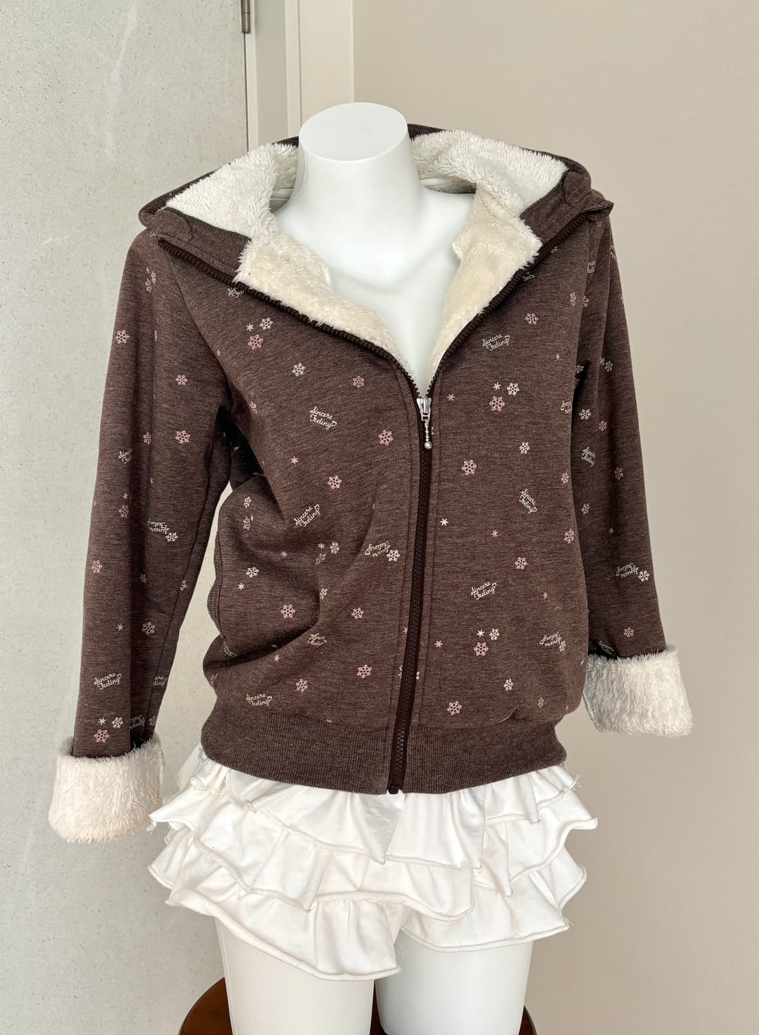 초코 라떼갸루 눈꽃무늬 퍼 후드집업 핀터레스트 상품이미지4