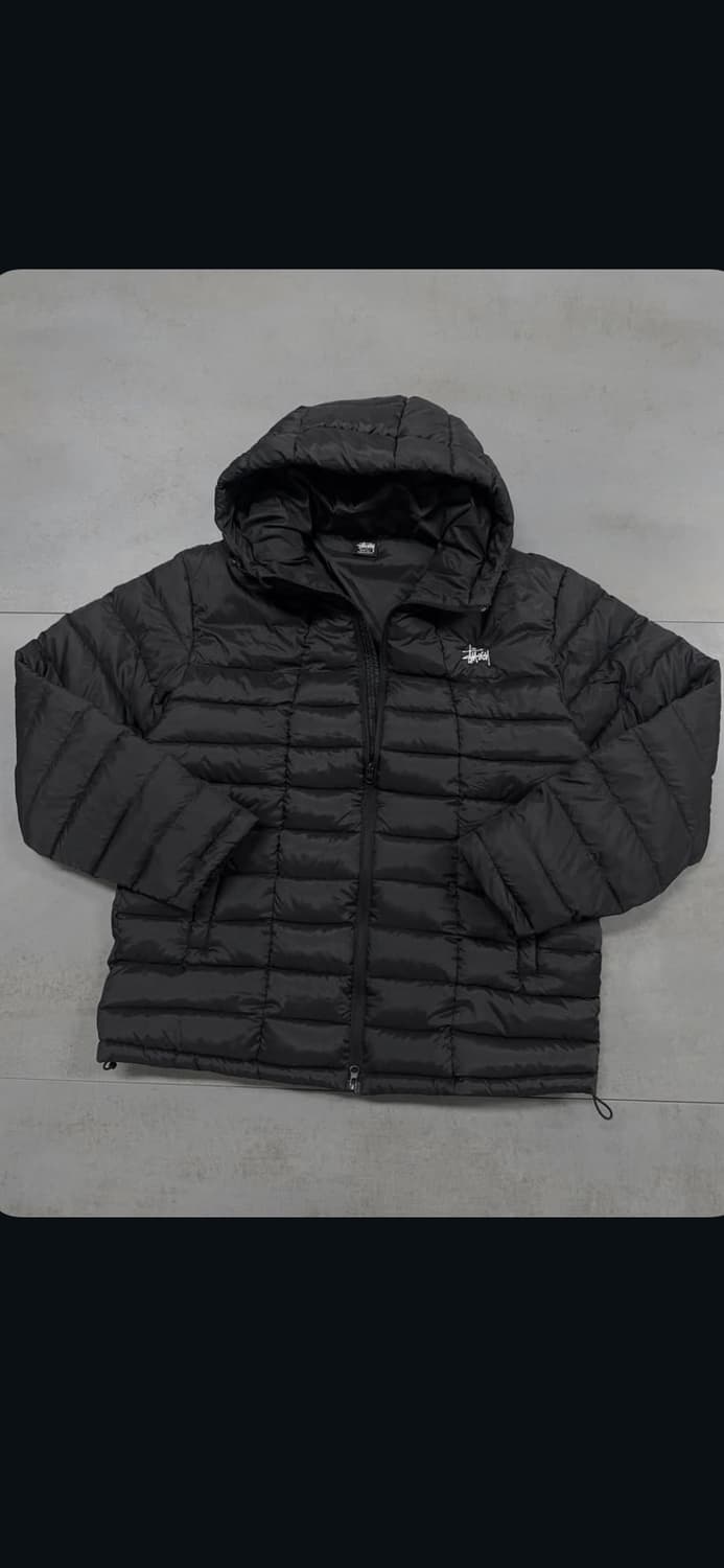 스투시 블랙 경량패딩 상품이미지1