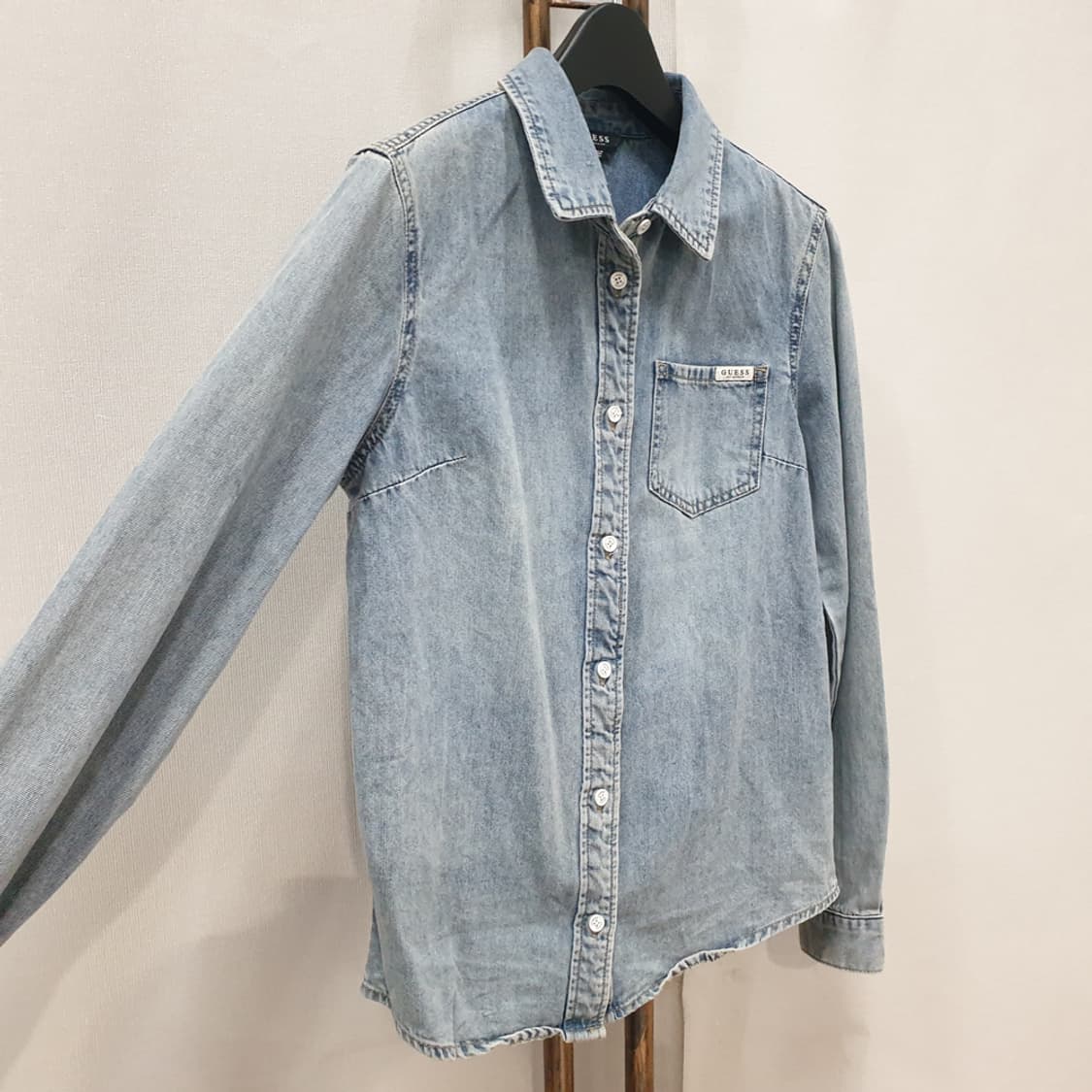 GUESS 게스 데님 셔츠 청남방 XS 상품이미지3