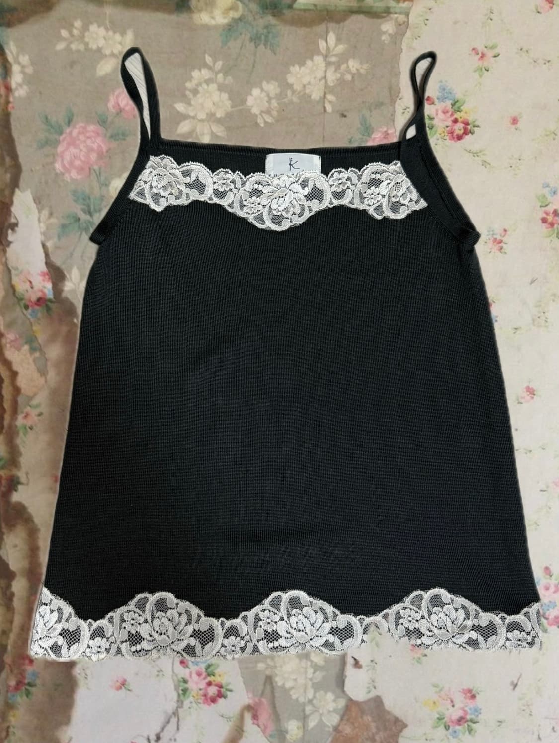 dark green lace sleeveless shirt 다크크린 나시 상품이미지1