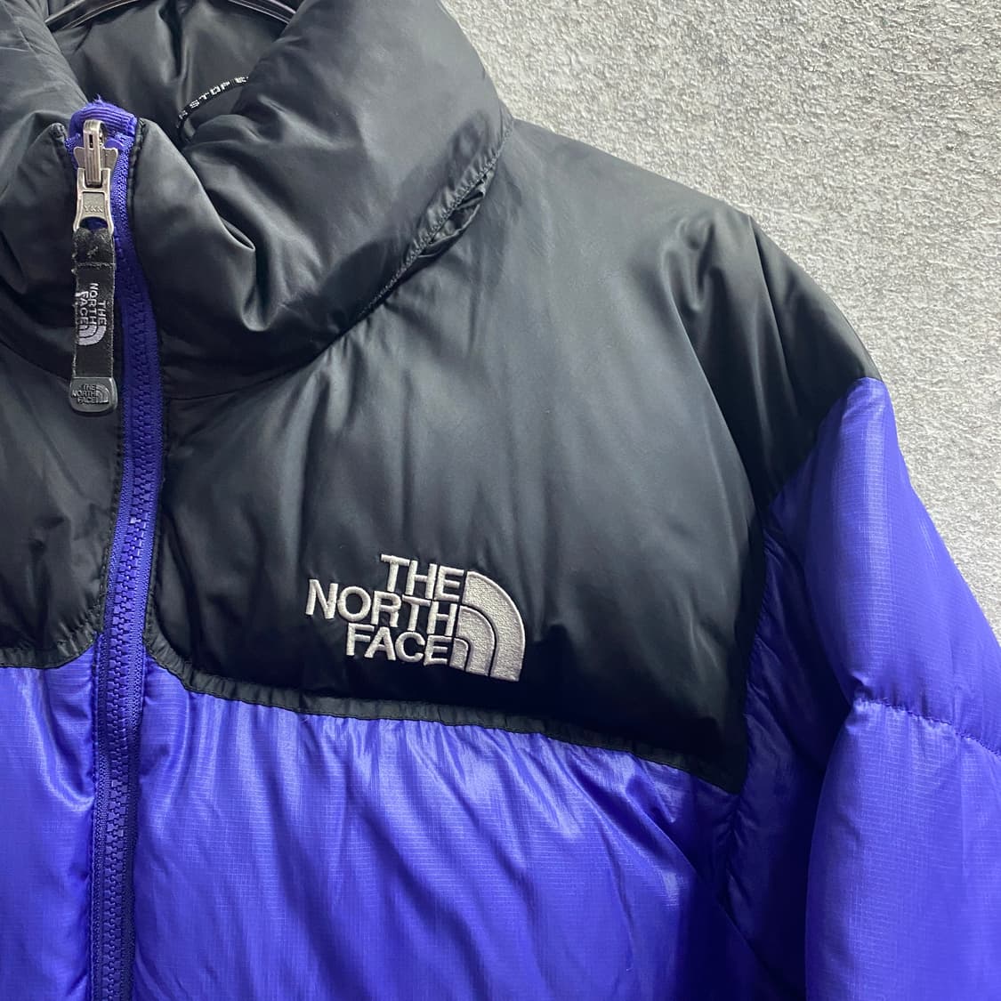노스페이스 700 블루 퍼플 눕시 구스다운 패딩 B3890 상품이미지3