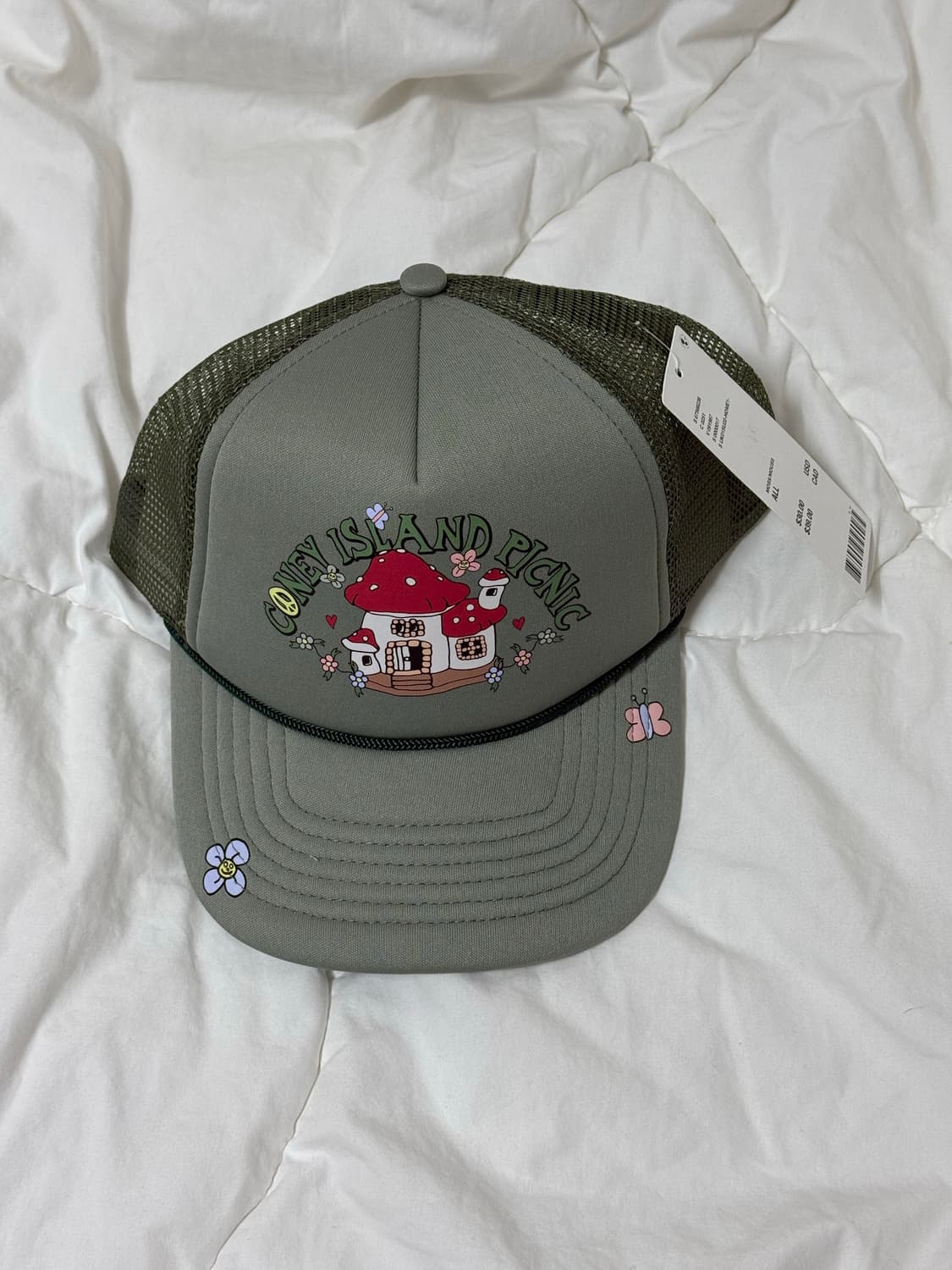 코니아일랜드 그래픽 어반아웃피터스 트러커캡 상품이미지1