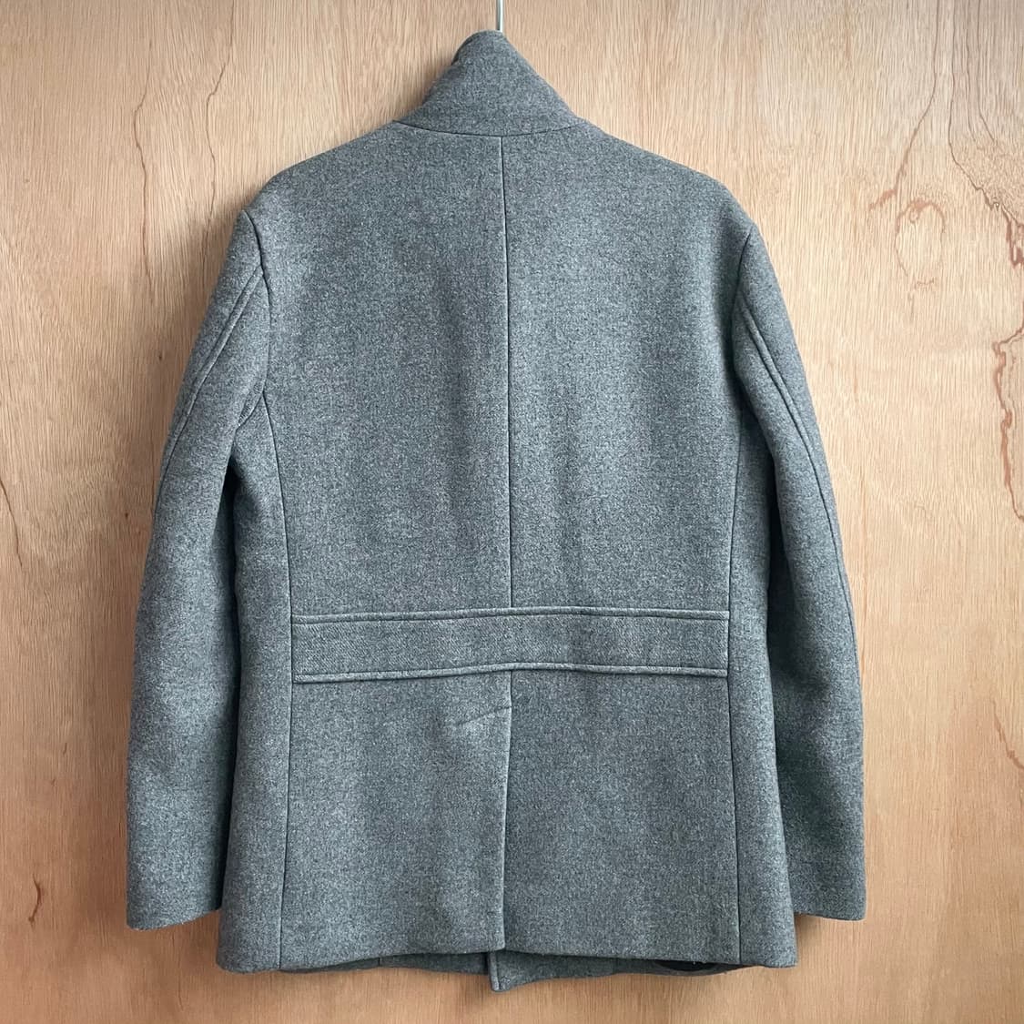 캐서린햄넷 사선 버튼 울 자켓 상품이미지3