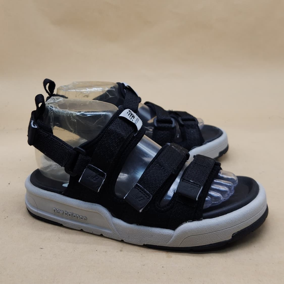 뉴발란스 여성샌들240  상품이미지1