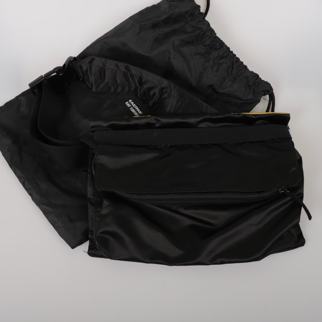 OS / Raf Simons x Eastpak 라프시몬스 이스트팩 포스터 상품이미지4