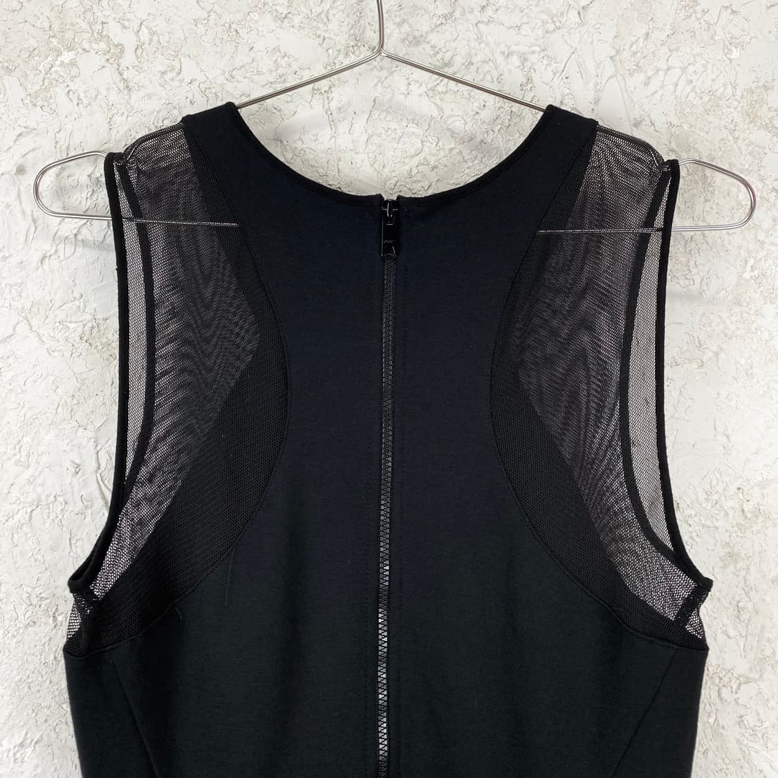 DKNY 메쉬 블렌드 슬리브리스 원피스 드레스 상품이미지4