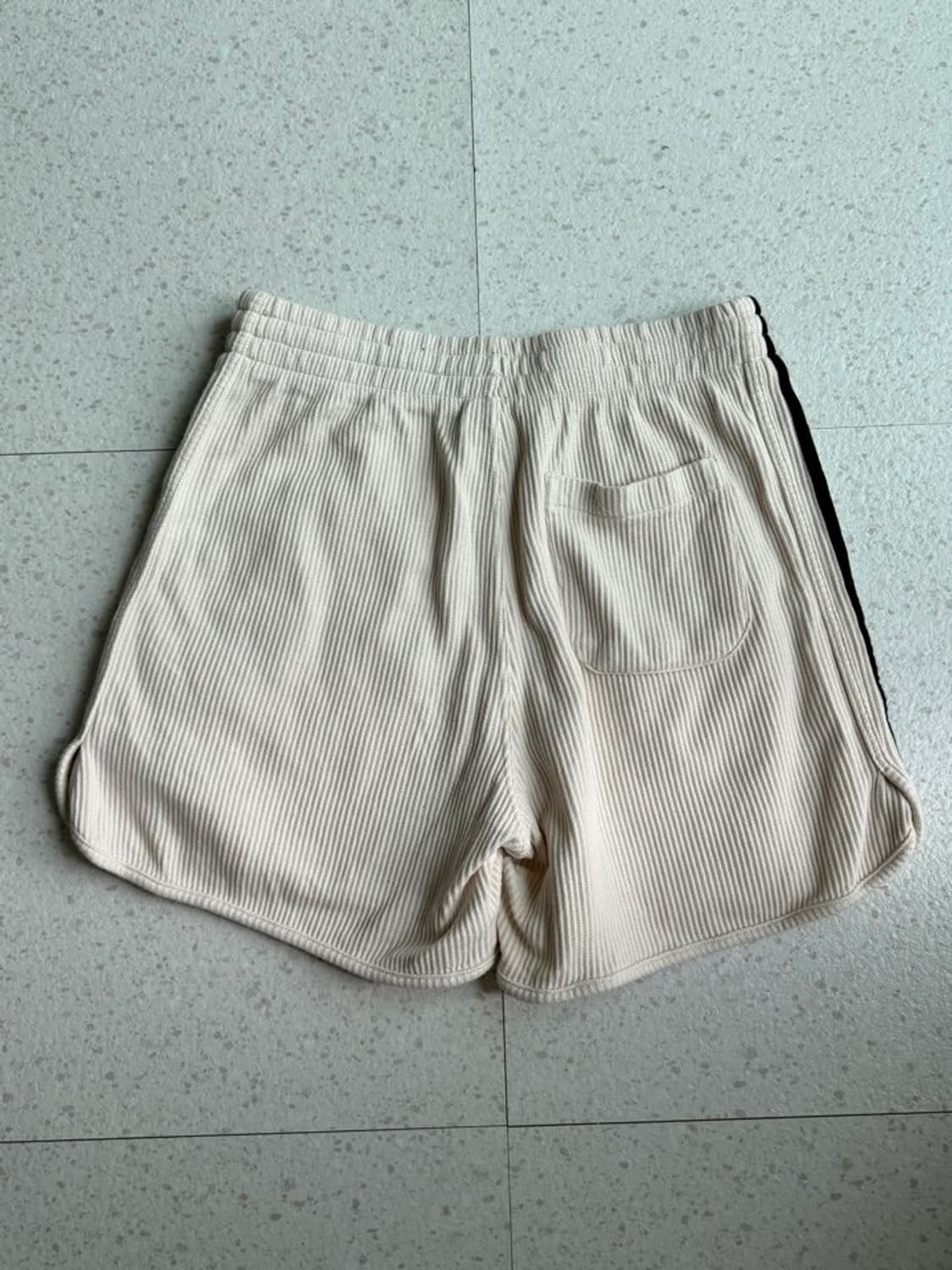 아디다스 아이보리 와플 반바지 상품이미지8