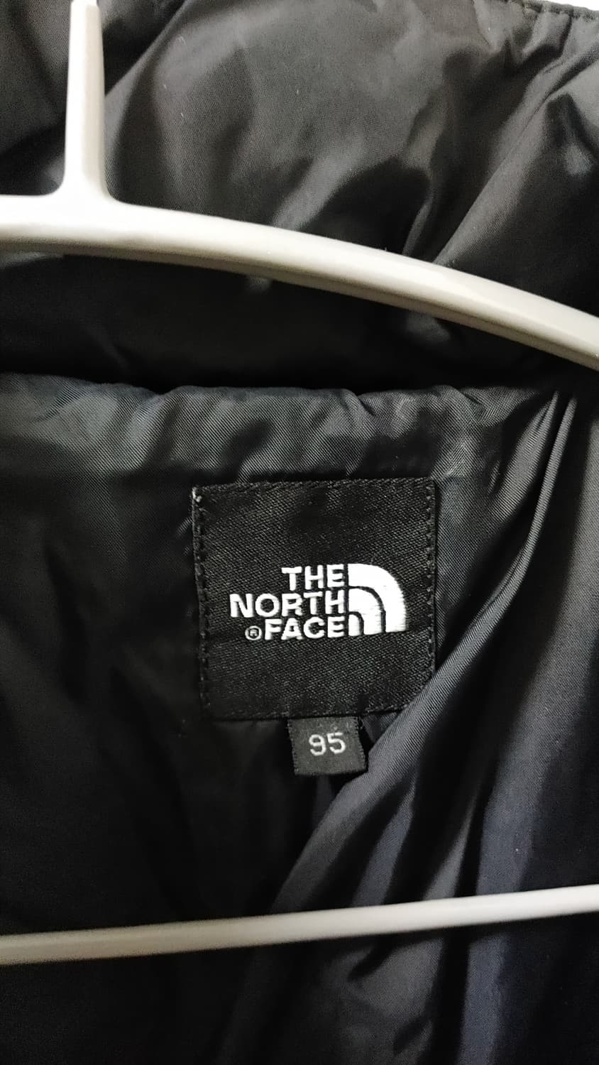 노스페이스 경량패딩 M 상품이미지3