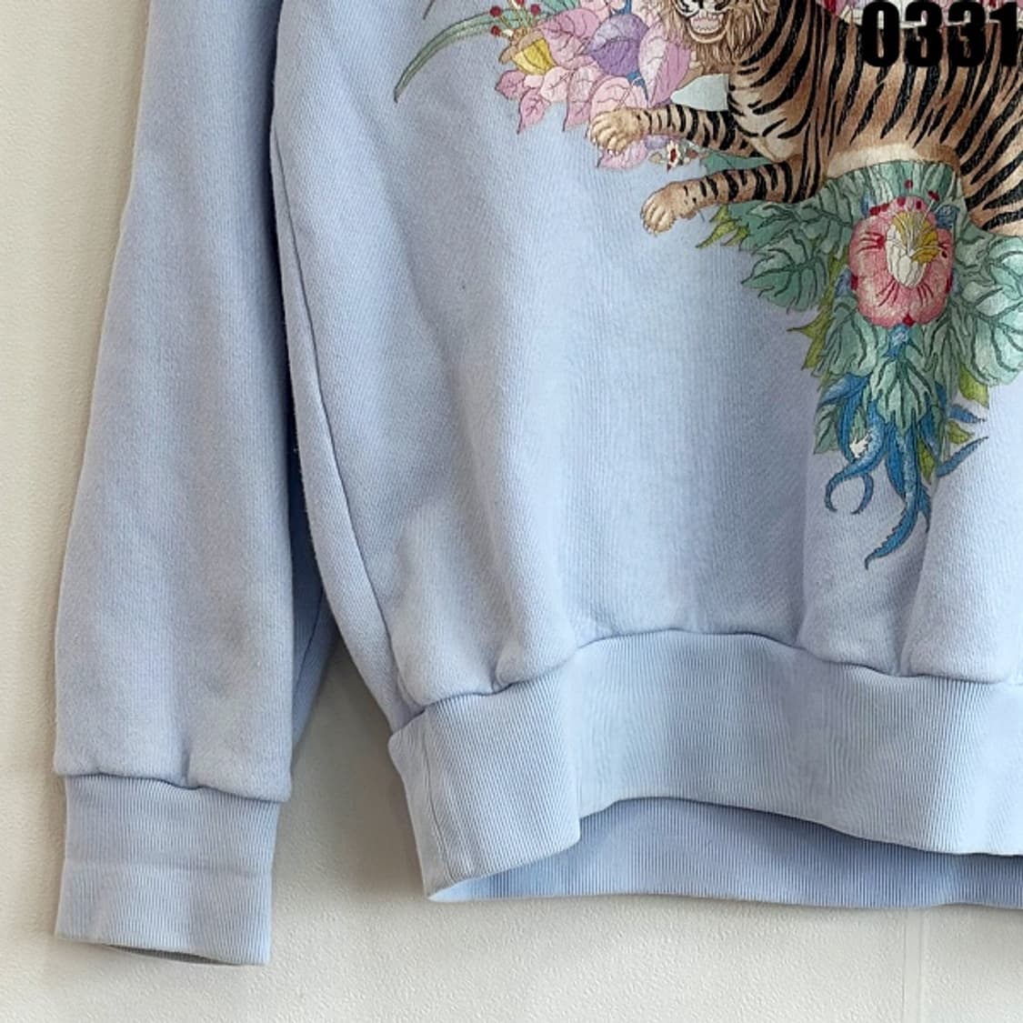 구찌 타이거 프린팅 스웻셔츠 XS 0331 상품이미지3