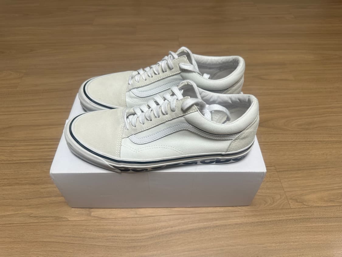 285 반스 볼트 x CDG 올드스쿨 LX 화이트 상품이미지3