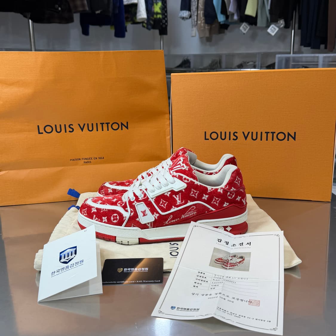 [리오브] 루이비통 LV 트레이너 텍스타일 벨벳 모노그램 스니커즈 상품이미지1