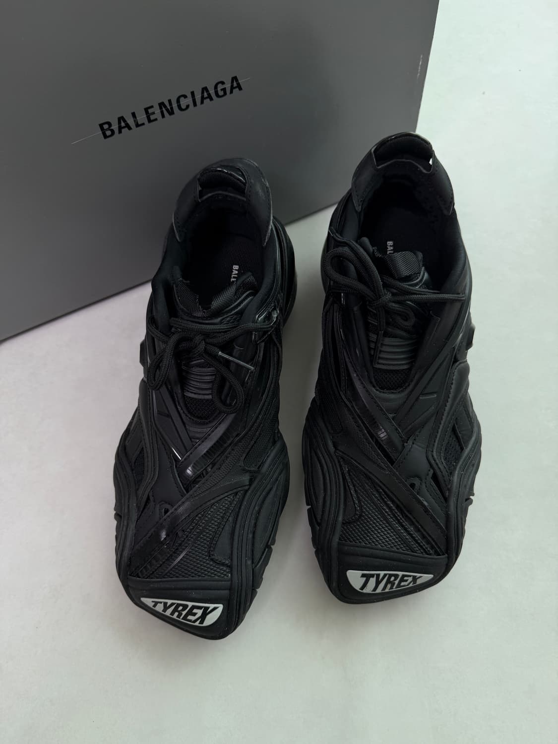 발렌시아가 타이렉스 38사이즈 (235정도) 상품이미지1