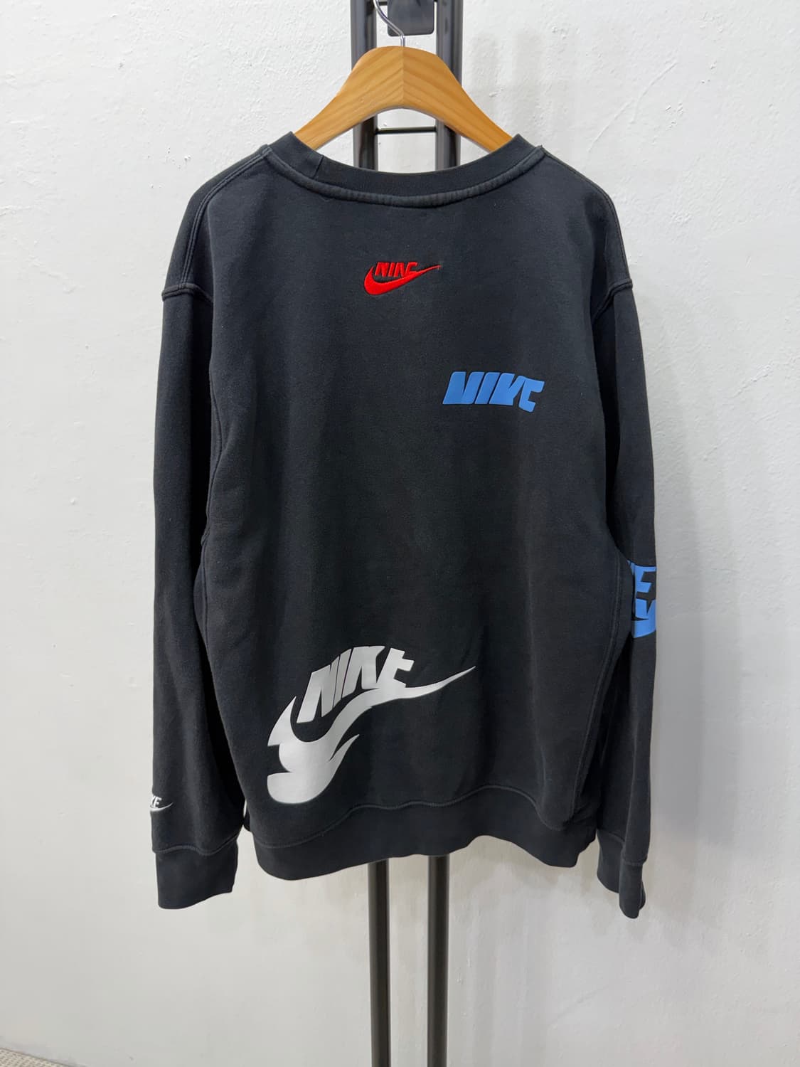 정품) 나이키 스우시 맨투맨 M 상품이미지4