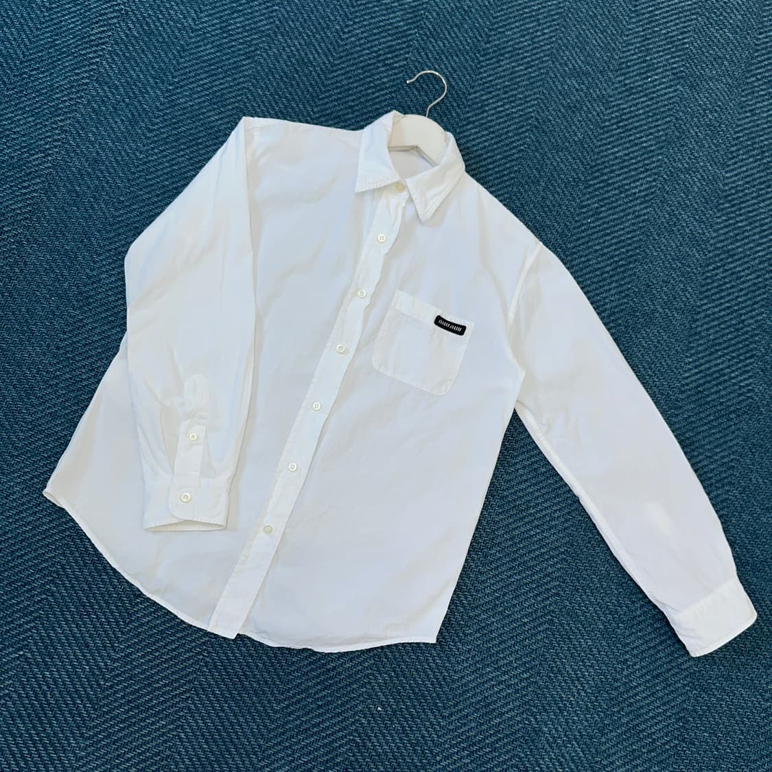 [여성38] 미우미우 유니폼 셔츠 상품이미지1