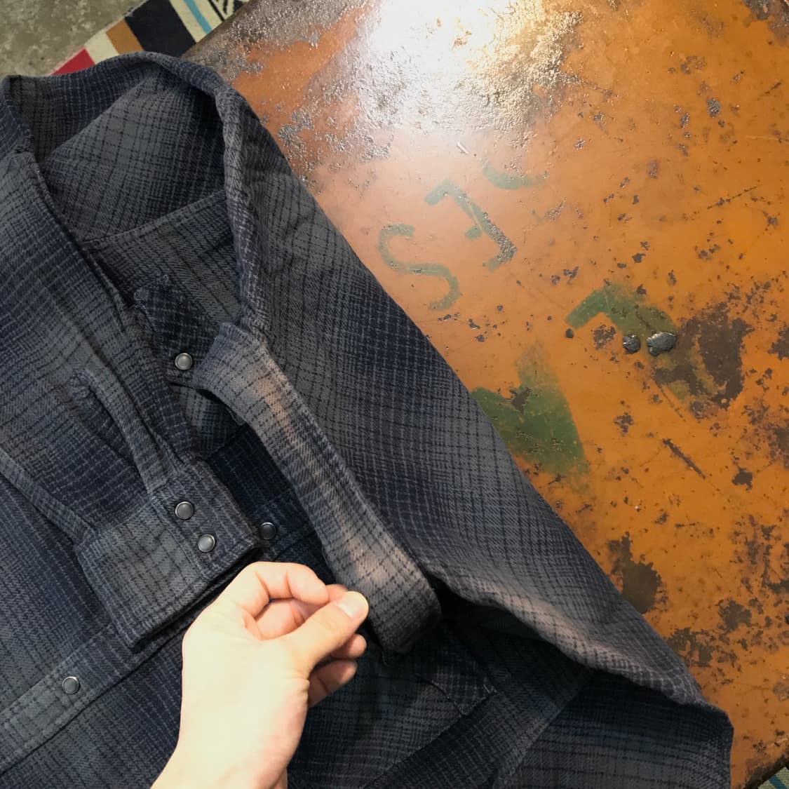 리바이스 그레이네이비 체크 도톰한 웨스턴 셔츠 남성 105 사이즈 상품이미지4