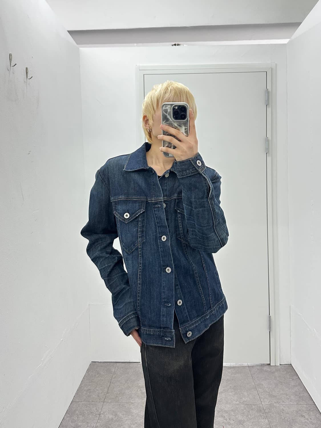 Theory Cropped Denim Jacket with Extende 상품이미지9