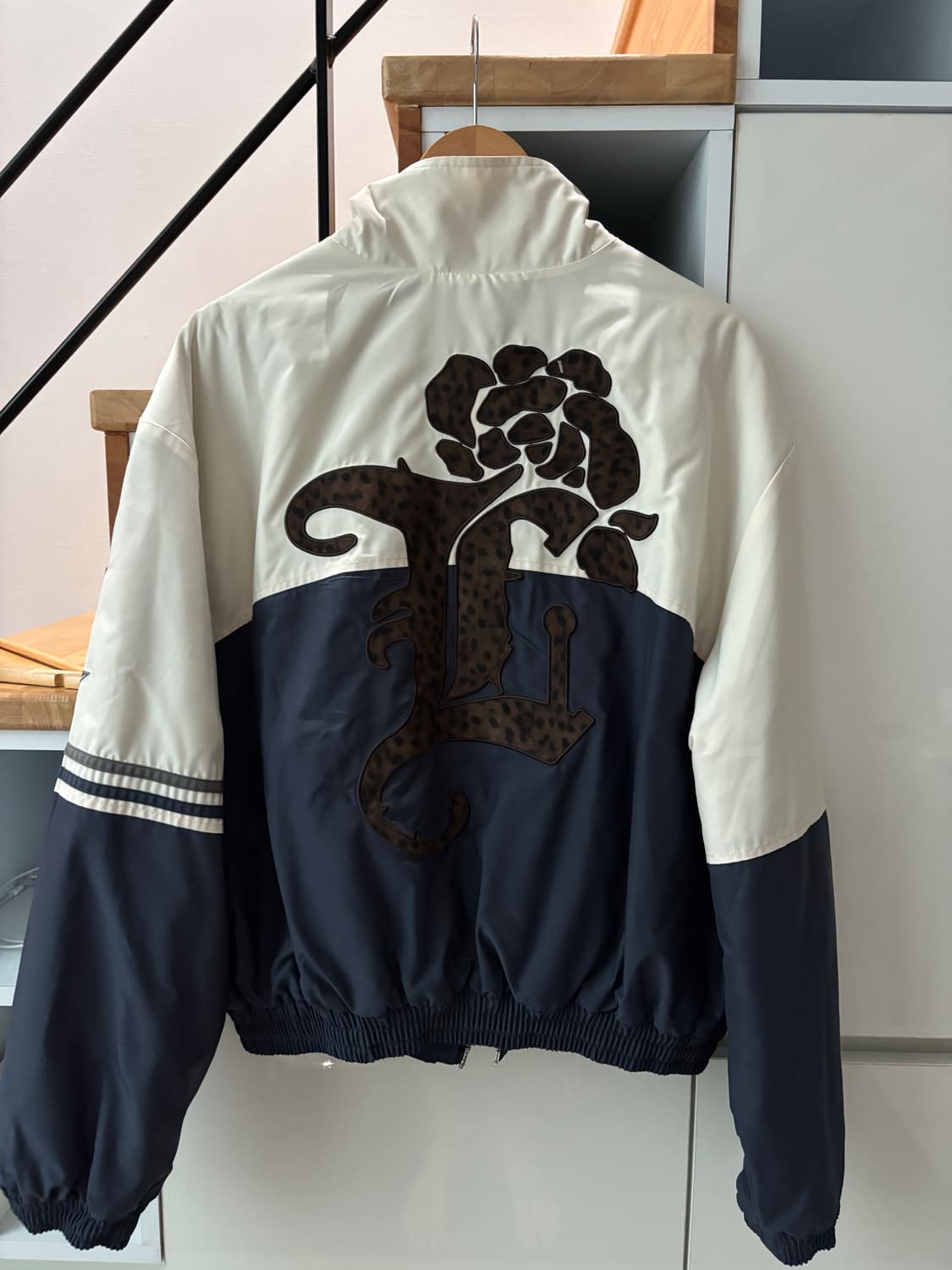 Leey BALANCE BOMBER JACKET IVORY 상품이미지2