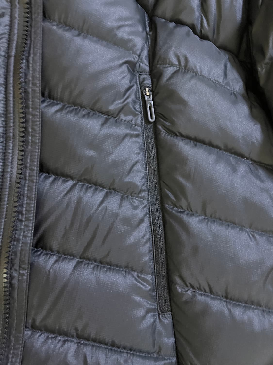 데상트 얼터레인 x JJJ자운드 다운 자켓 블랙 차콜 사이즈 L 판매 상품이미지7