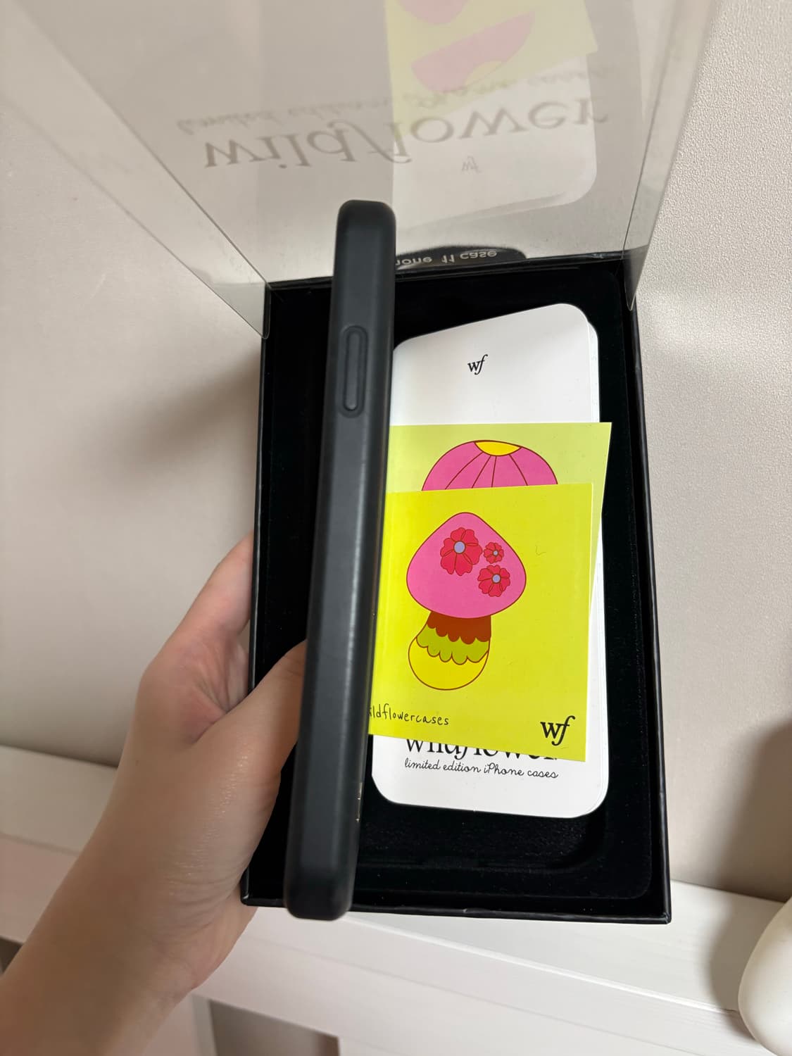 와일드플라워 아이폰 11 케이스 상품이미지2