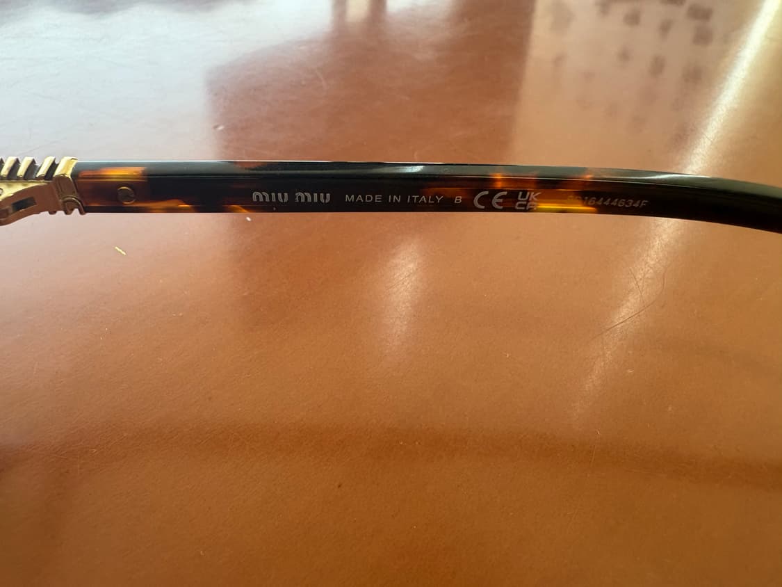 미우미우 리가드 상품이미지4