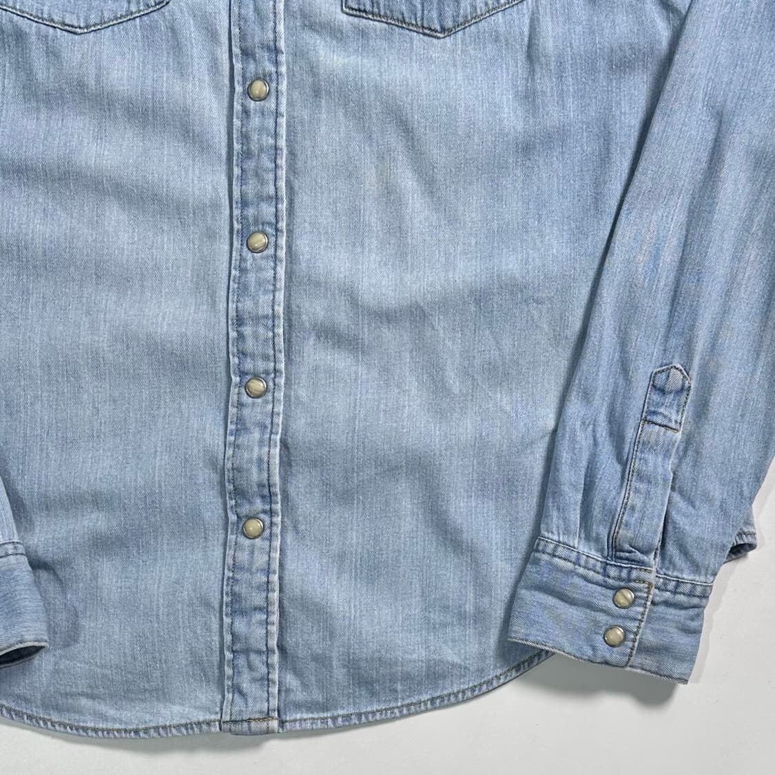  리바이스 우먼스 데님 웨스턴 셔츠  상품이미지3