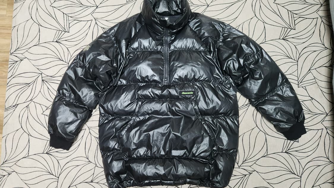 데상트 블랙 푸퍼 패딩 하프 집업 아노락 105~110사이즈 상품이미지1