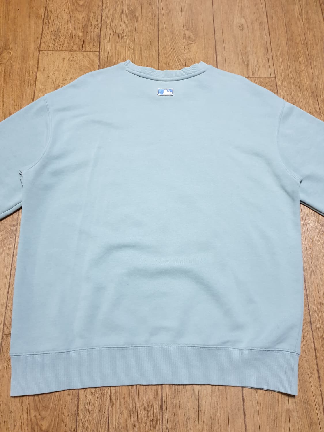 1172 MLB 라운드티 105 사이즈입니다 상품이미지5