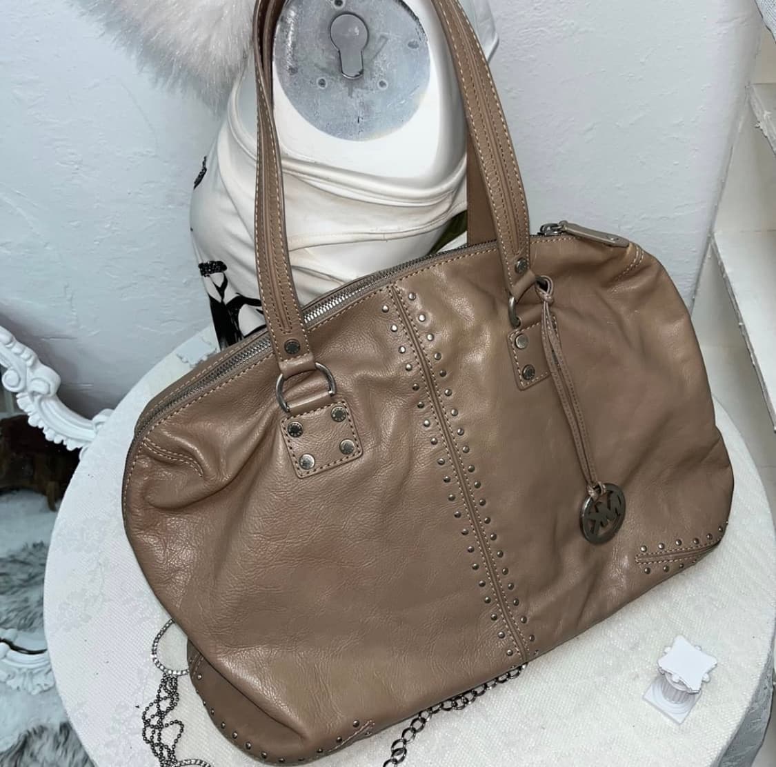 Michael kors 빈티지 가방 백 스터드 백 상품이미지1