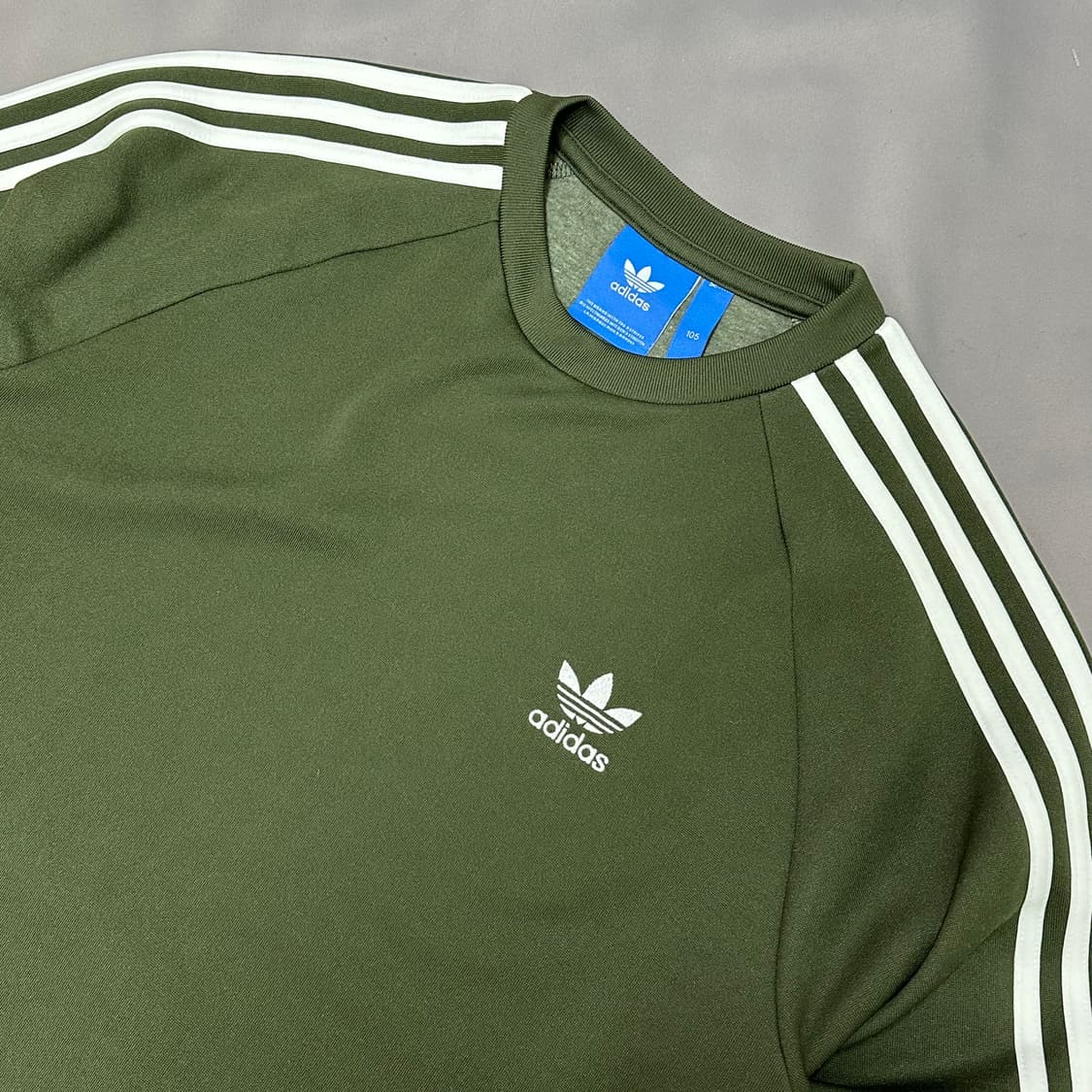 아디다스 슈퍼스타 삼선 카키 맨투맨 105 상품이미지4