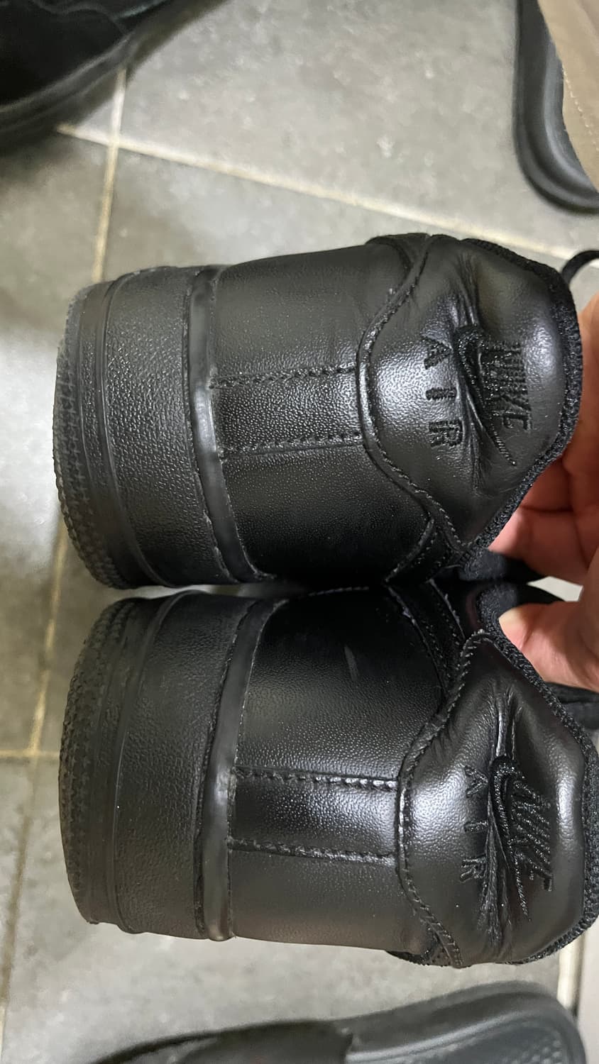 [265] 에어포스 1 07 로우 트리플블랙 상품이미지4