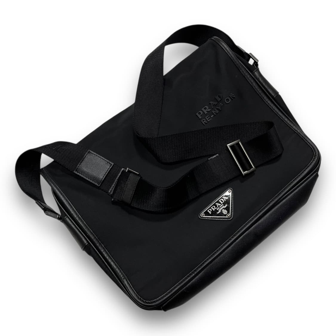 PRADA Re-NyIon Dark Classic Crossbag 상품이미지1